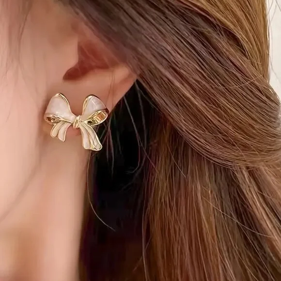 NWOT Maren 14K Gold Plated Bow Post Earrings - Picture 3 of 3